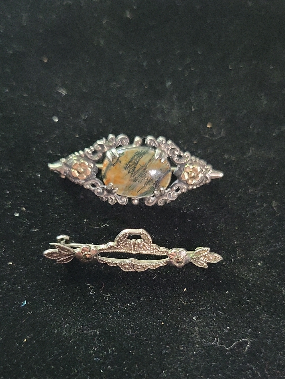Vintage Brooch Lot